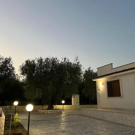 Domus Caruso 度假居