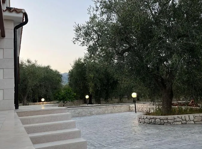 Domus Caruso Monte SantʼAngelo